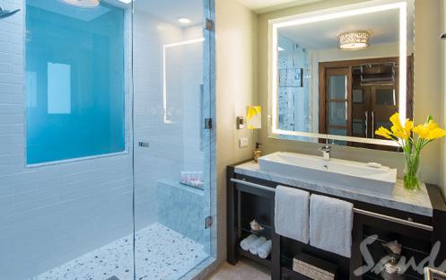 Sandals Grenada Resort & Spa-South Seas Premium Room with Outdoor Tranquility Soaking Tub 3_7659